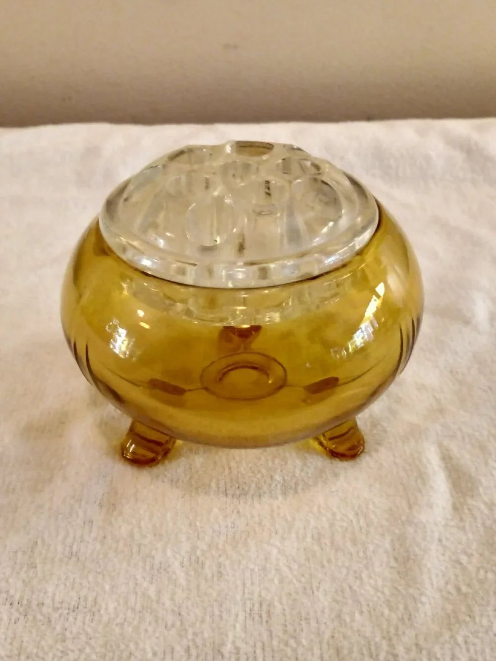 Vintage 1950's Viking  Amber Flowerlite Frog  4 1/4